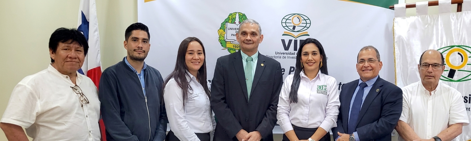 Estudiantes de CORHUILA exploran el epicentro del comercio mundial en Panamá