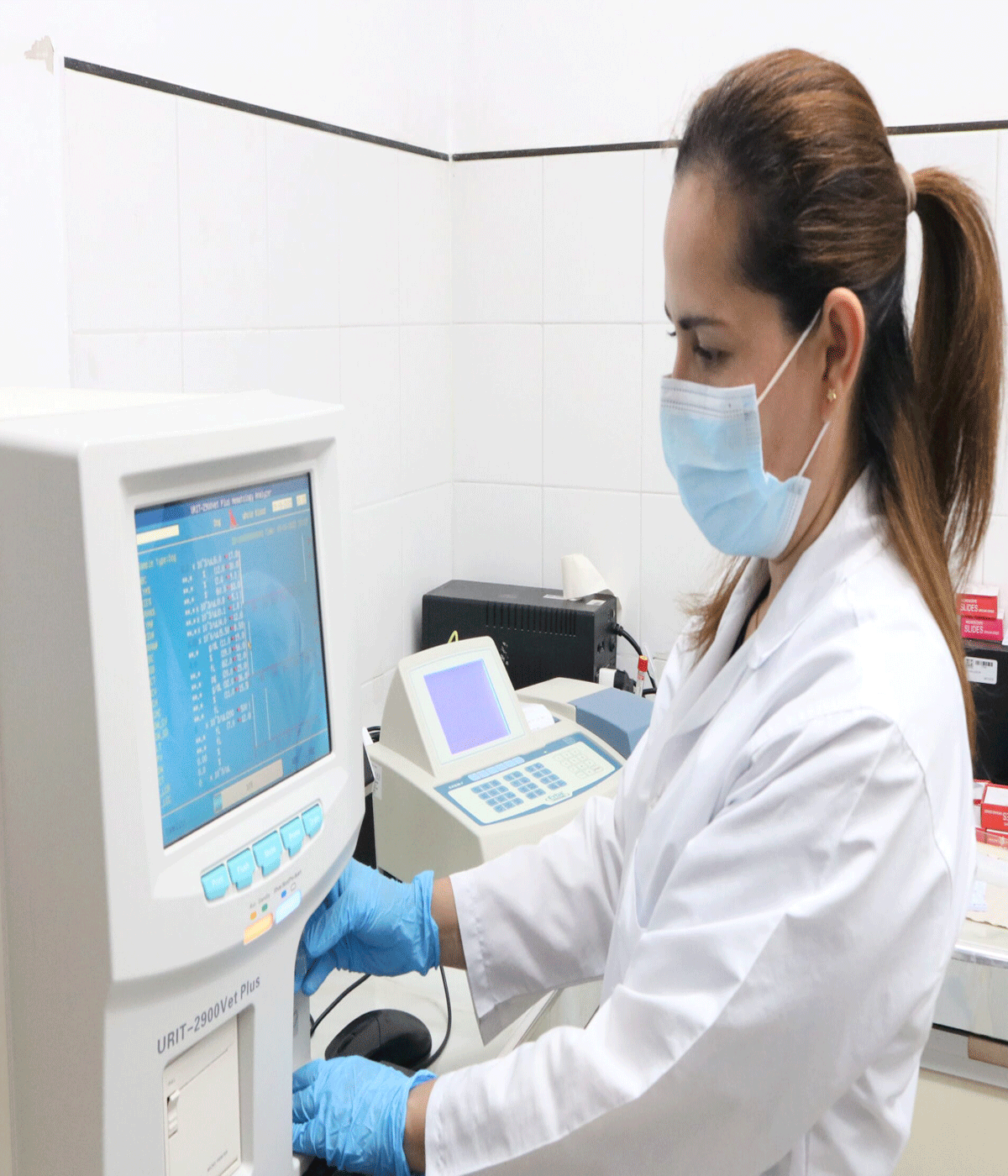 Tecnología y atención especializada en la Clínica Veterinaria CORHUILA